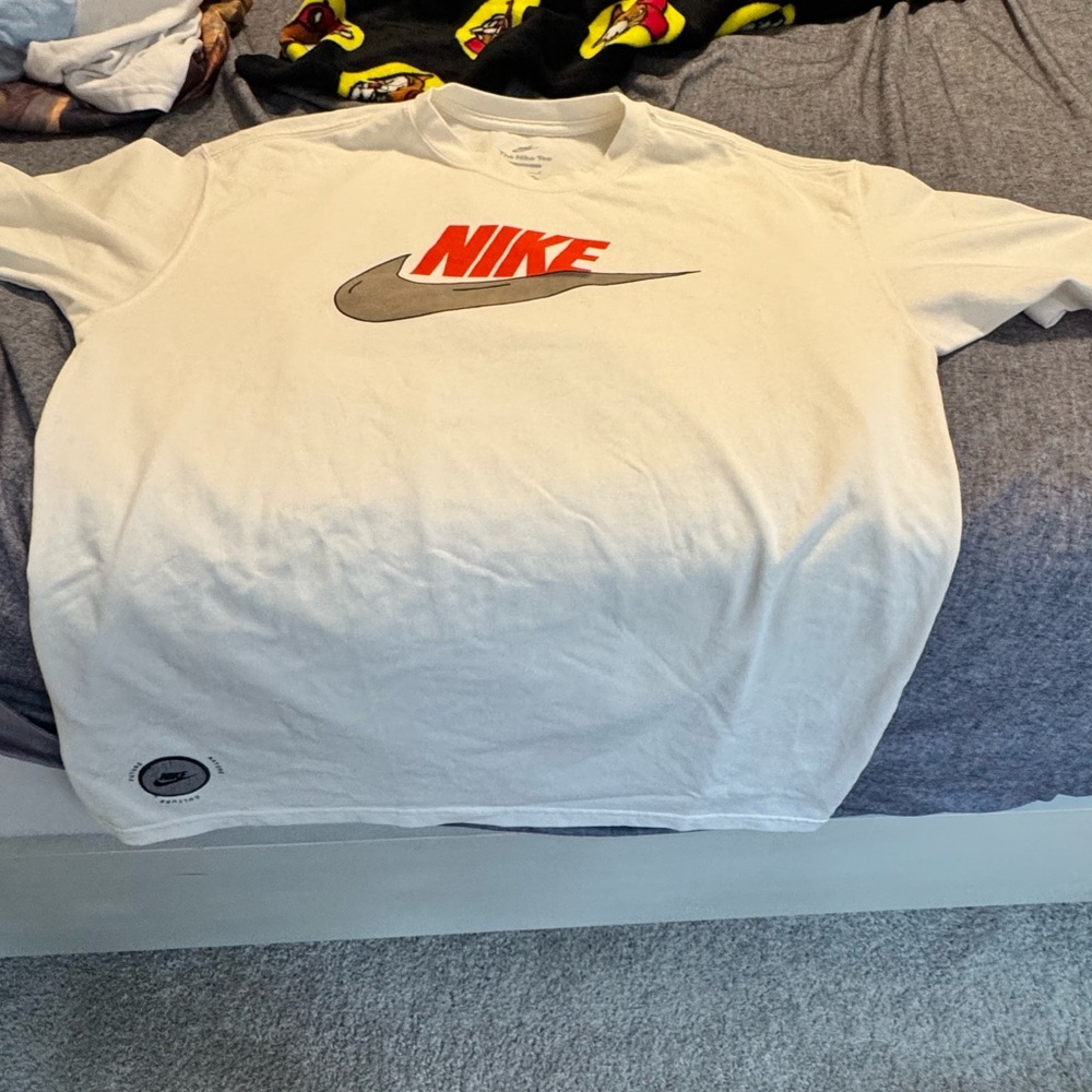 Men’s Nike Cream Loose Fit Tee